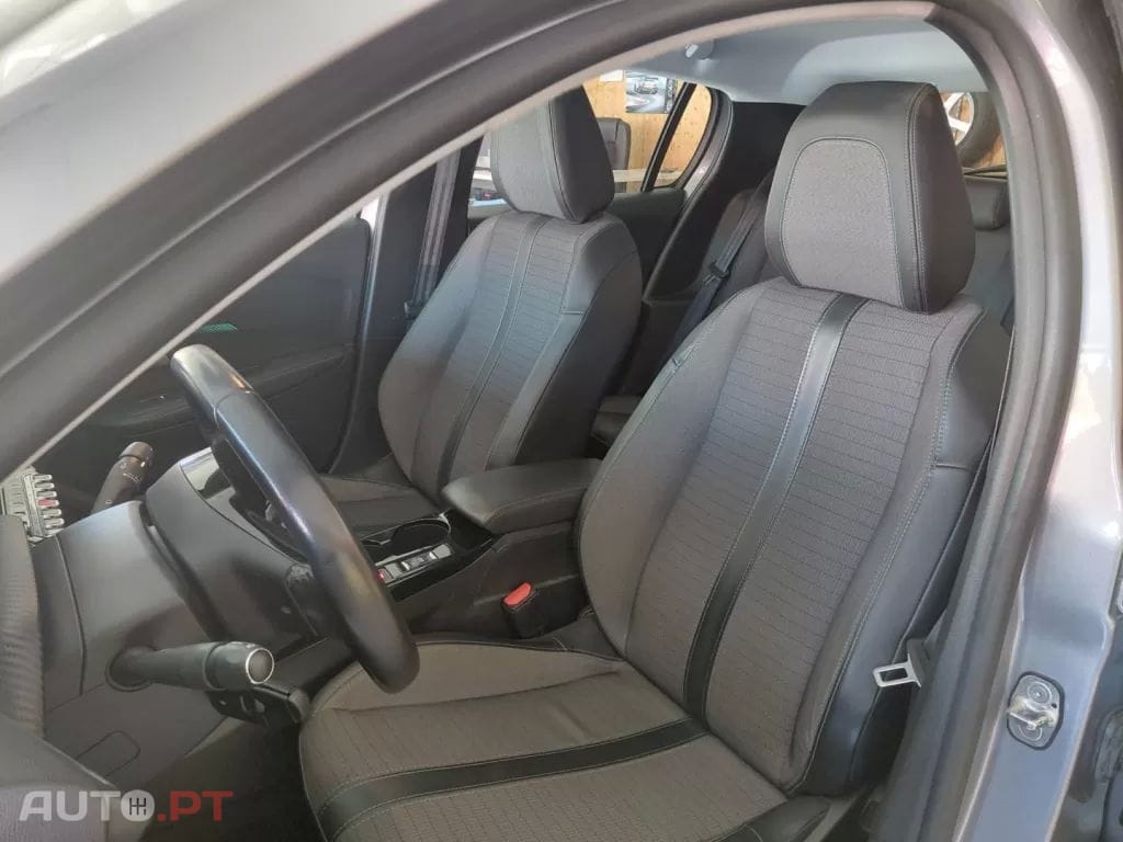 Peugeot 208 1.2 PureTech GT