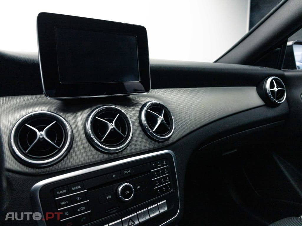 Mercedes-Benz CLA 180 d Shooting Brake Urban Aut.