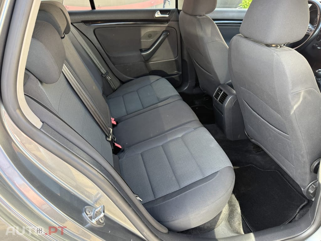Volkswagen Golf Variant 1.6 TDi Best Edition Bluetooth