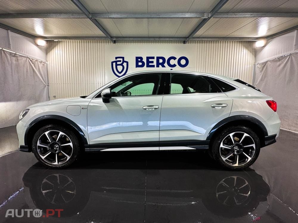 Audi Q3 45 TFSIe S line S tronic