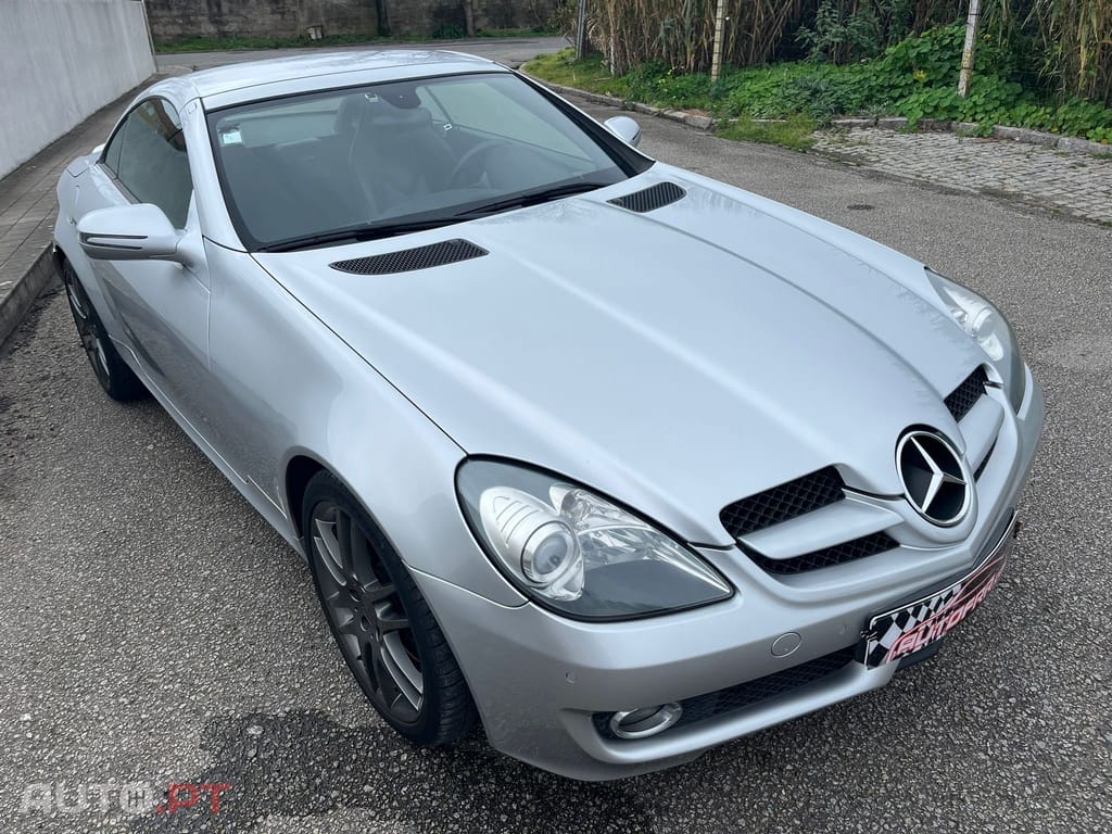 Mercedes-Benz SLK 200 Outro