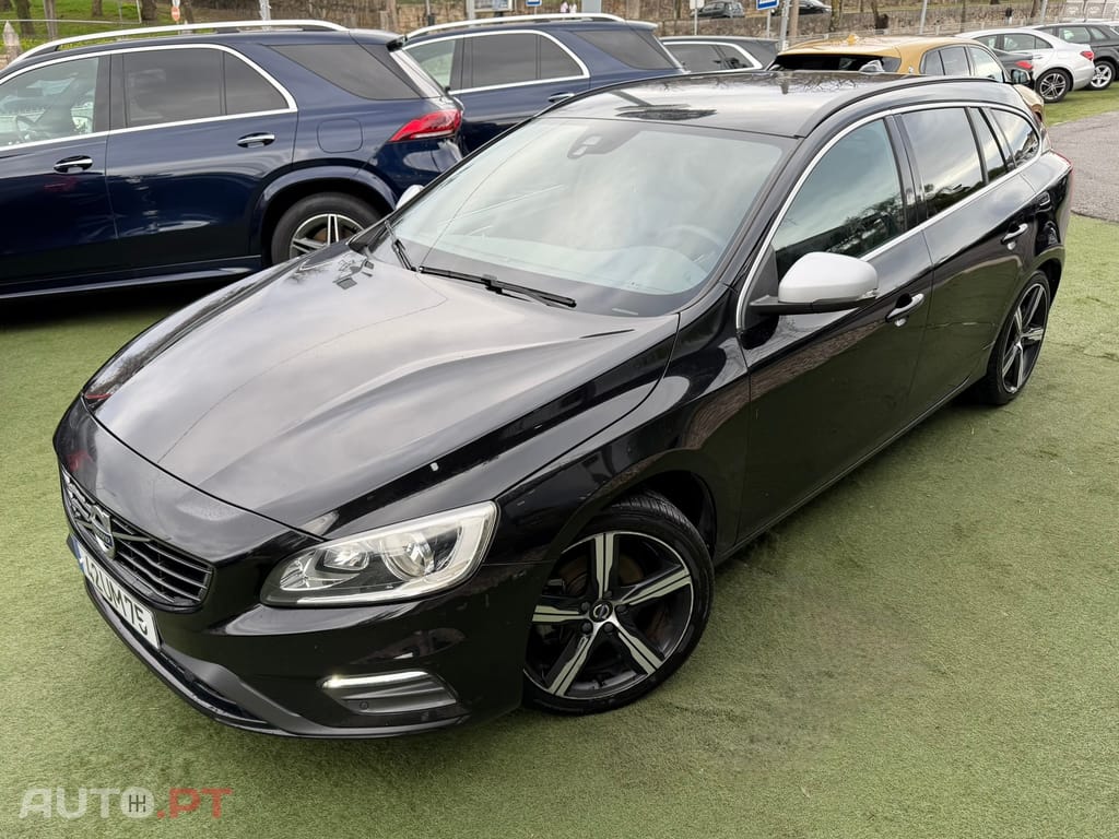 Volvo V60 2.0 D2 R-Design