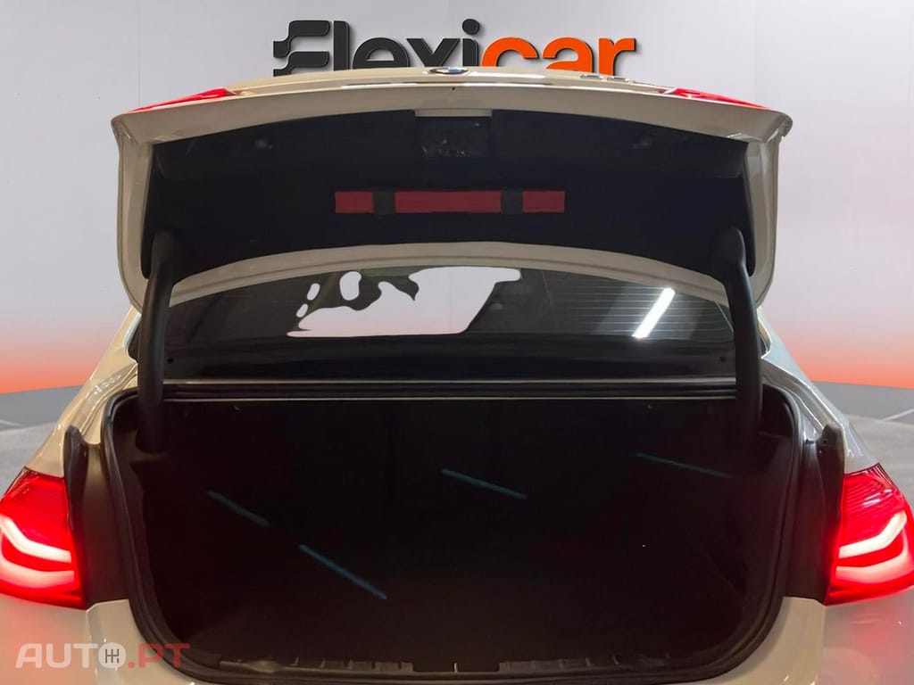 BMW 330 E iPerformance Line Sport