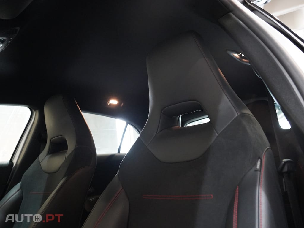 Mercedes-Benz A 180 d AMG Line