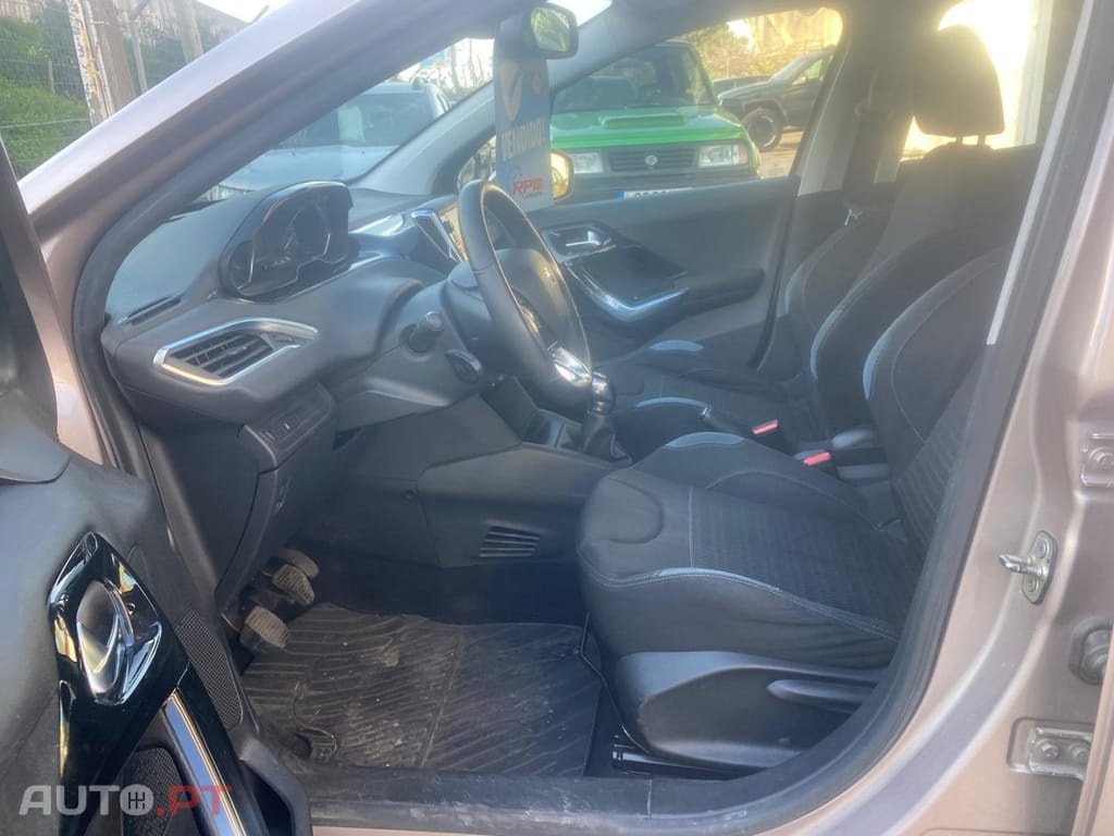 Peugeot 208 1.2 VTi Allure