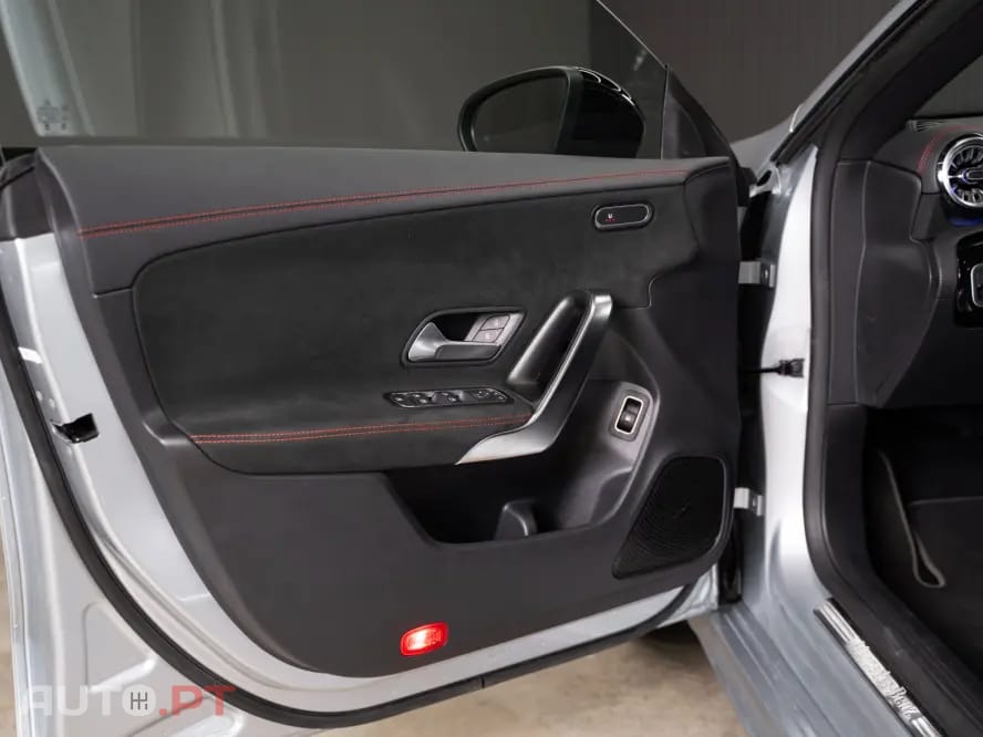 Mercedes-Benz CLA 250 e Shooting Brake AMG Line