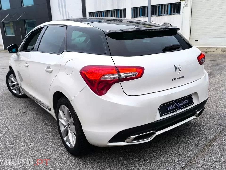 Citroen DS5 1.6 e-HDi Air. So Chic CMP6 112g