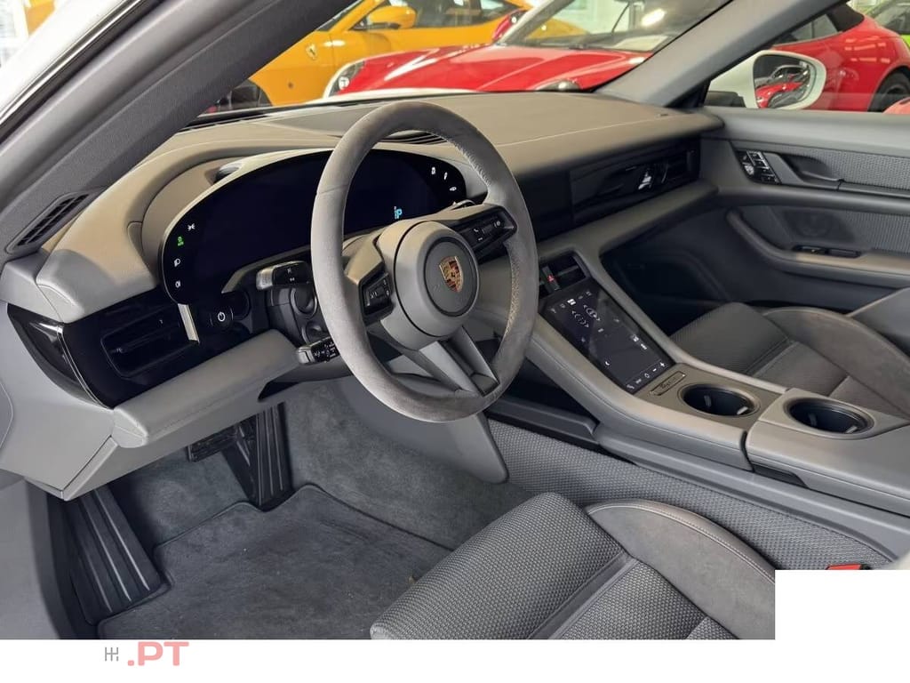 Porsche Taycan 4S Plus