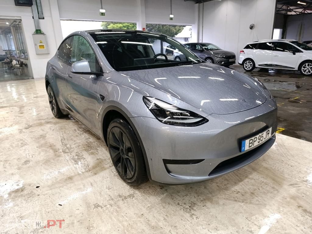 Tesla Model Y Long Range Tração Traseira