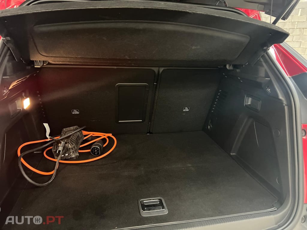 Peugeot 3008 1.6 Hybrid Allure Pack e-EAT8