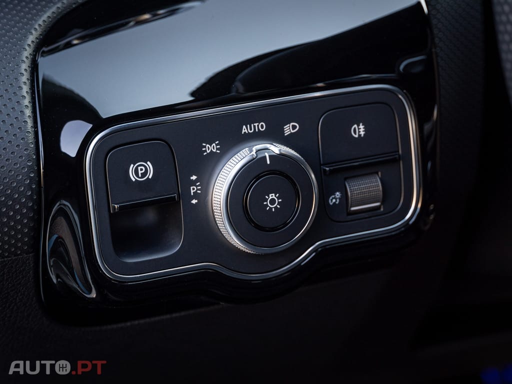 Mercedes-Benz CLA 250 e AMG Line