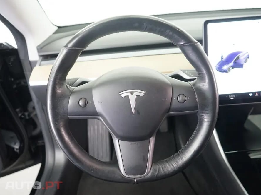 Tesla Model 3 Standard Range Plus RWD