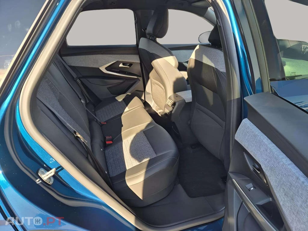 Peugeot E-3008 Allure