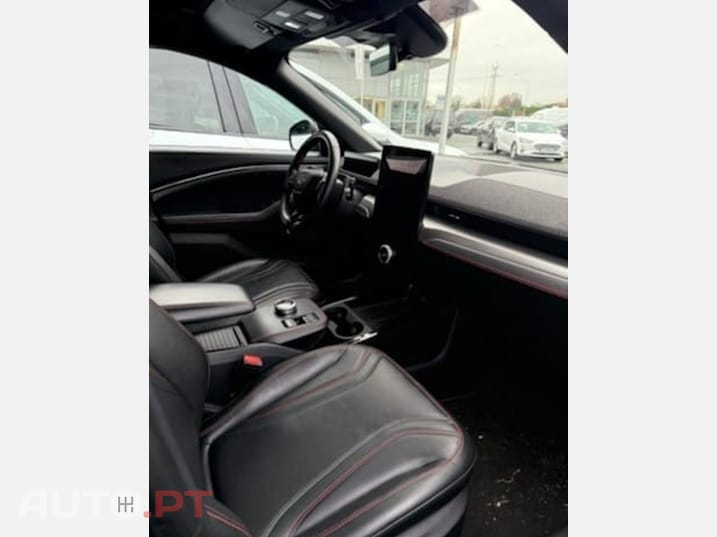 Ford Mustang Mach-E 98.7 kWh Premium AWD