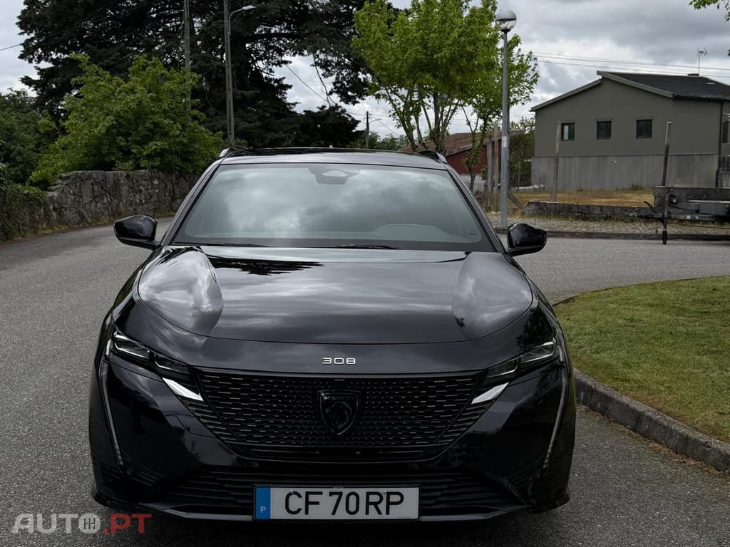 Peugeot 308 SW Peugeot 308 SW 1.6 Hybrid 225cv GT Pack e‑EAT8 • 2024 • 51.735 km • Garantia de fábrica até maio de 2027. REVISÃO OFICIAL FEITA. Viseu
