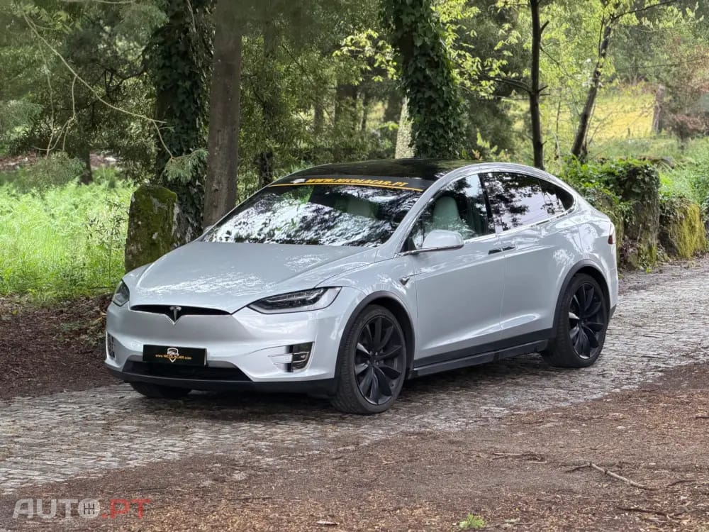 Tesla Model X 100D