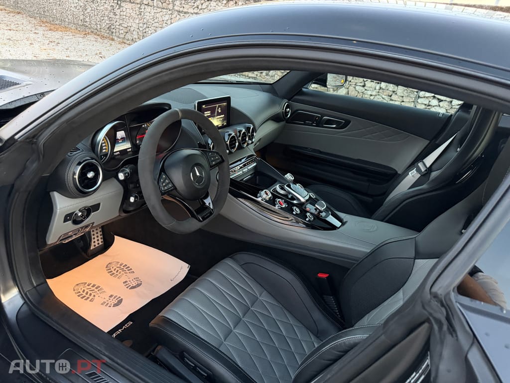 Mercedes-Benz AMG GT Outro