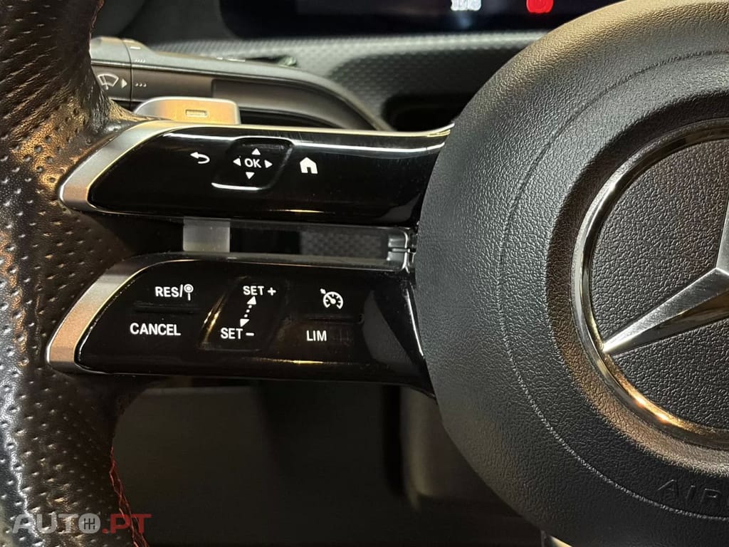 Mercedes-Benz CLA 180 AMG Line