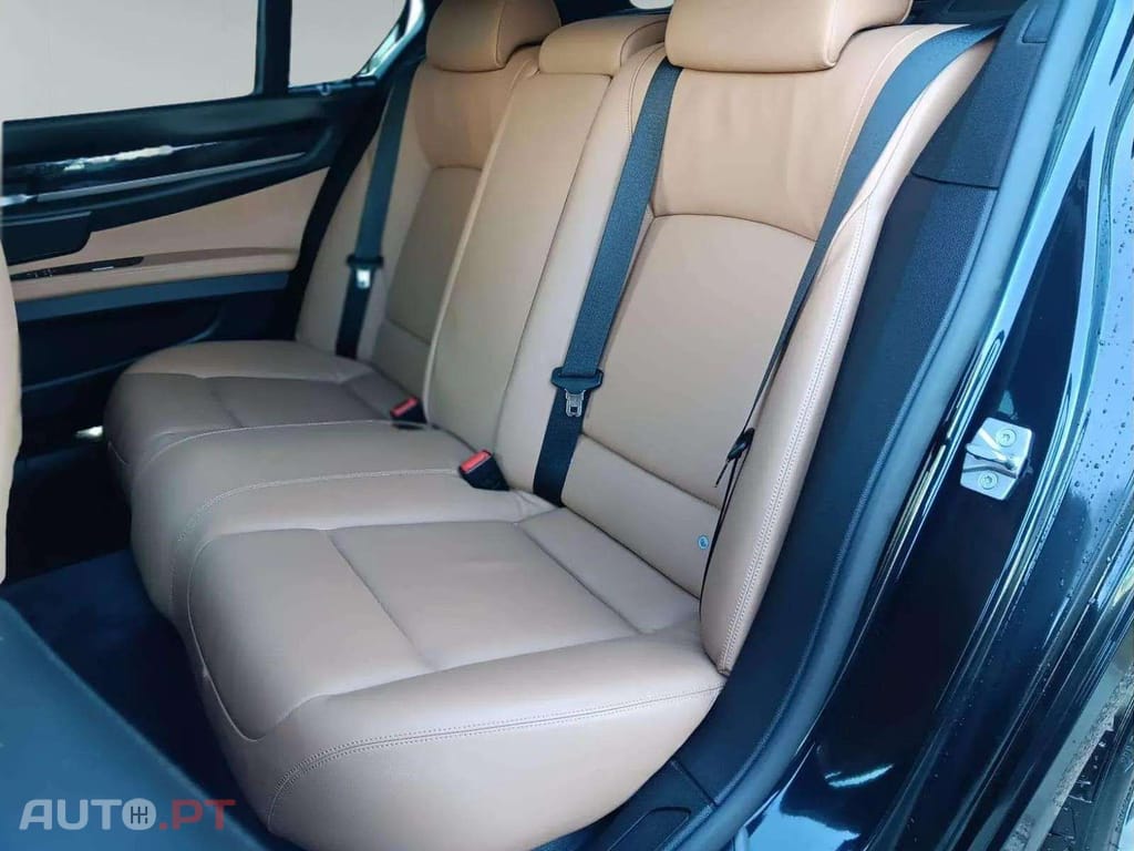 BMW 730 D LUXURY