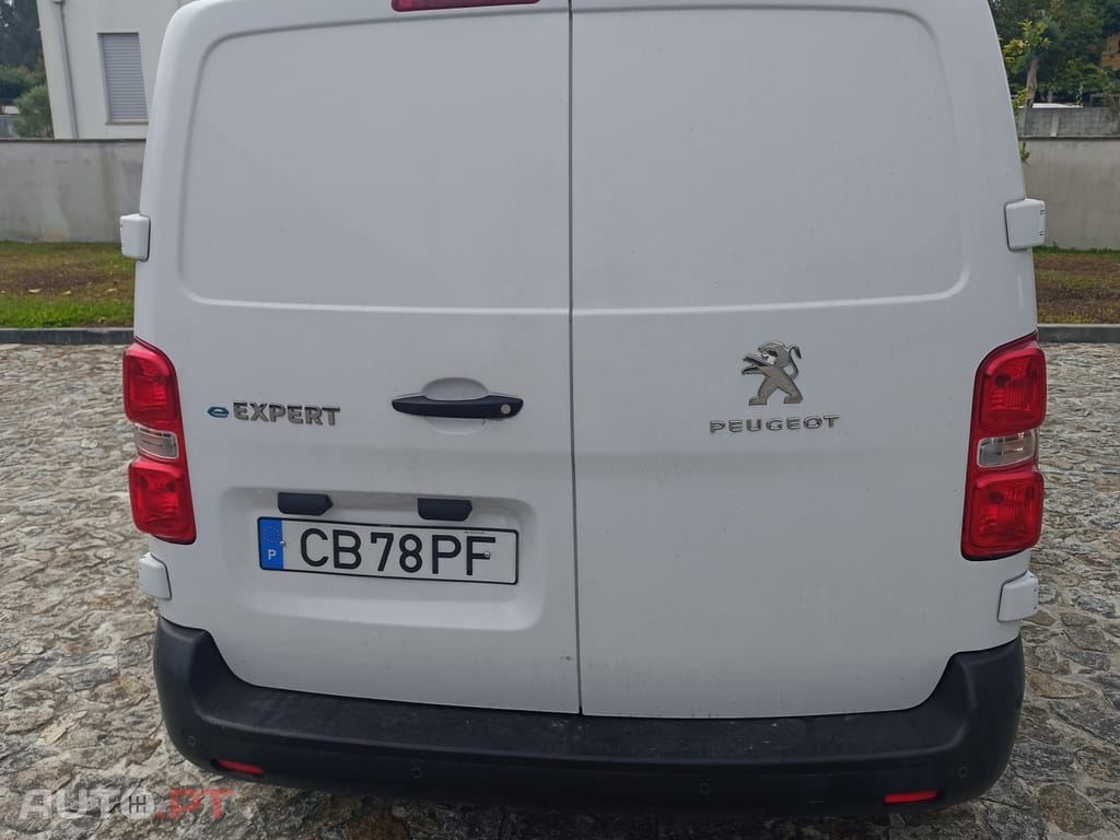Peugeot E-Expert 75 kw