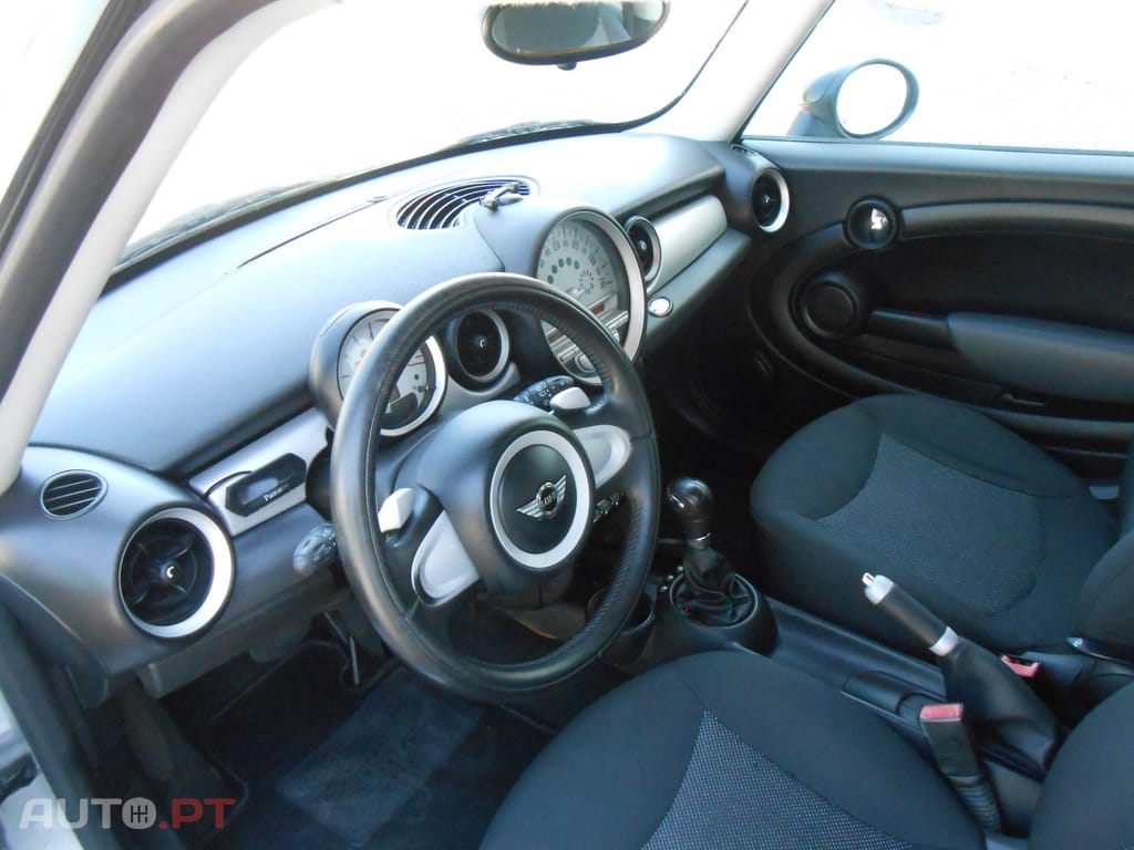 MINI Cooper D - CX AUTOMÁTICA