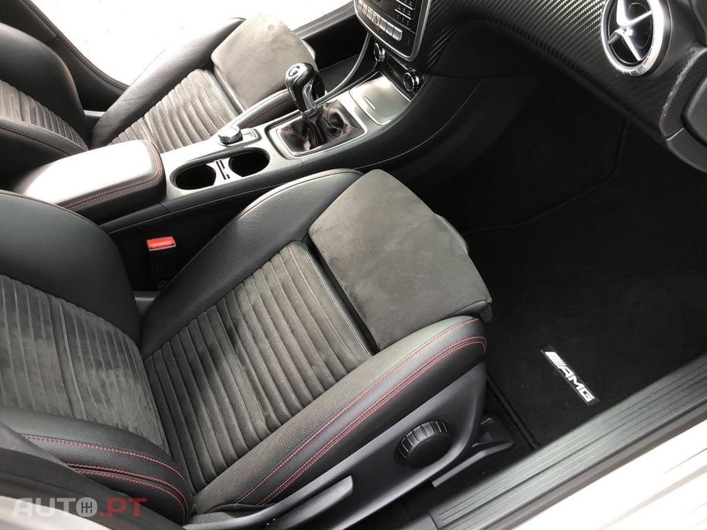 Mercedes-Benz CLA 200 AMG