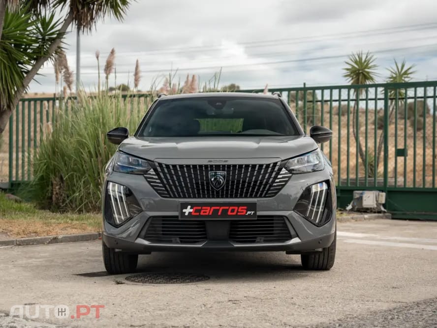 Peugeot E-2008 GT