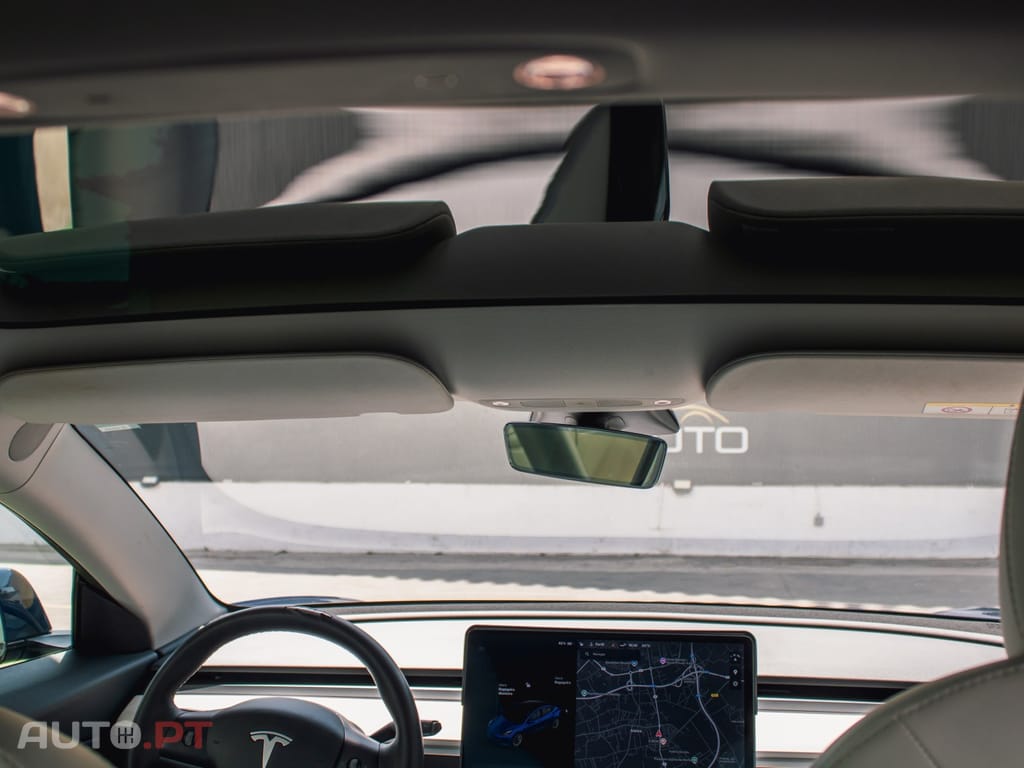 Tesla Model 3 Standard Range Plus RWD