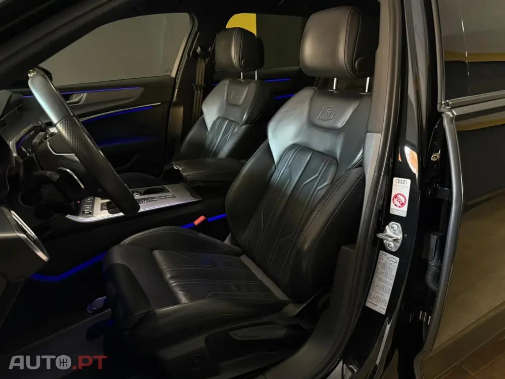 Audi A6 Avant Sport 40 TDI quattro S line HUD Matrix Black Edition — fotografia 22