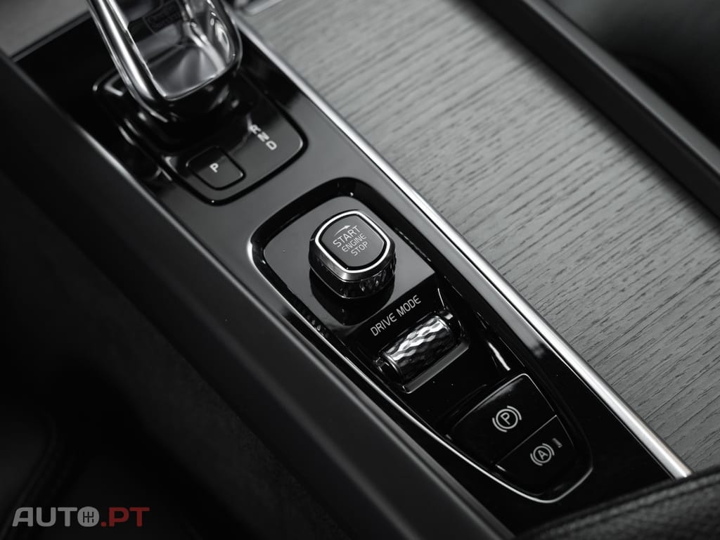 Volvo V60 2.0 B4 Momentum Geartronic