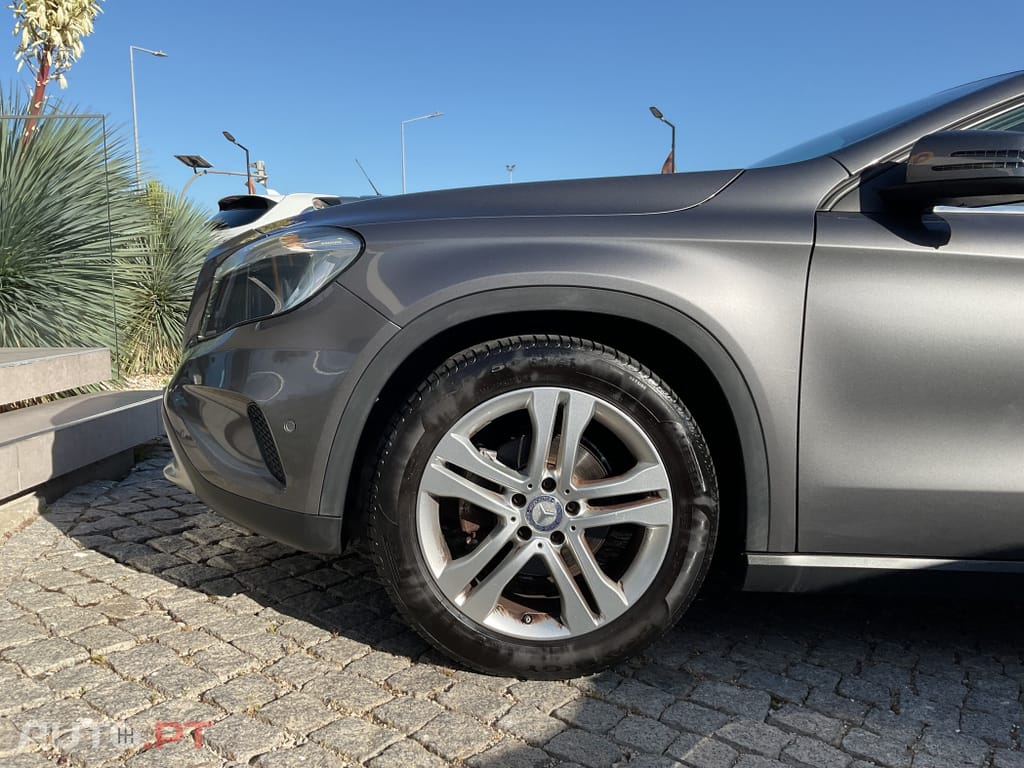 Mercedes-Benz GLA 180 d