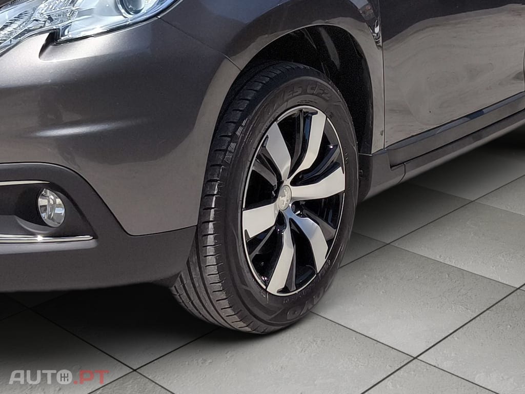 Peugeot 2008 1.2 PureTech Style