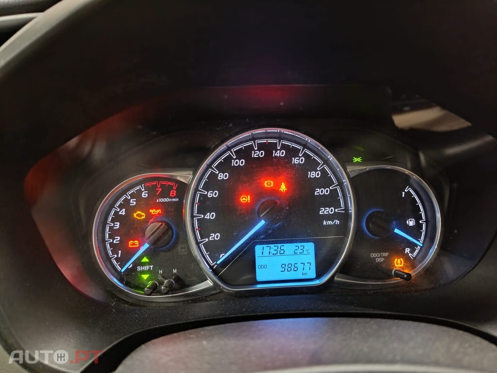 Toyota Yaris 1.0 VVT-i Confort