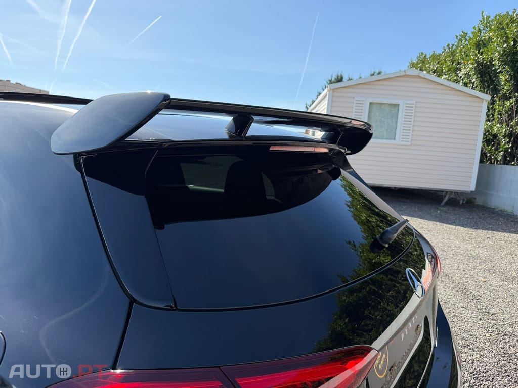 Mercedes-Benz A 35 AMG A35 S