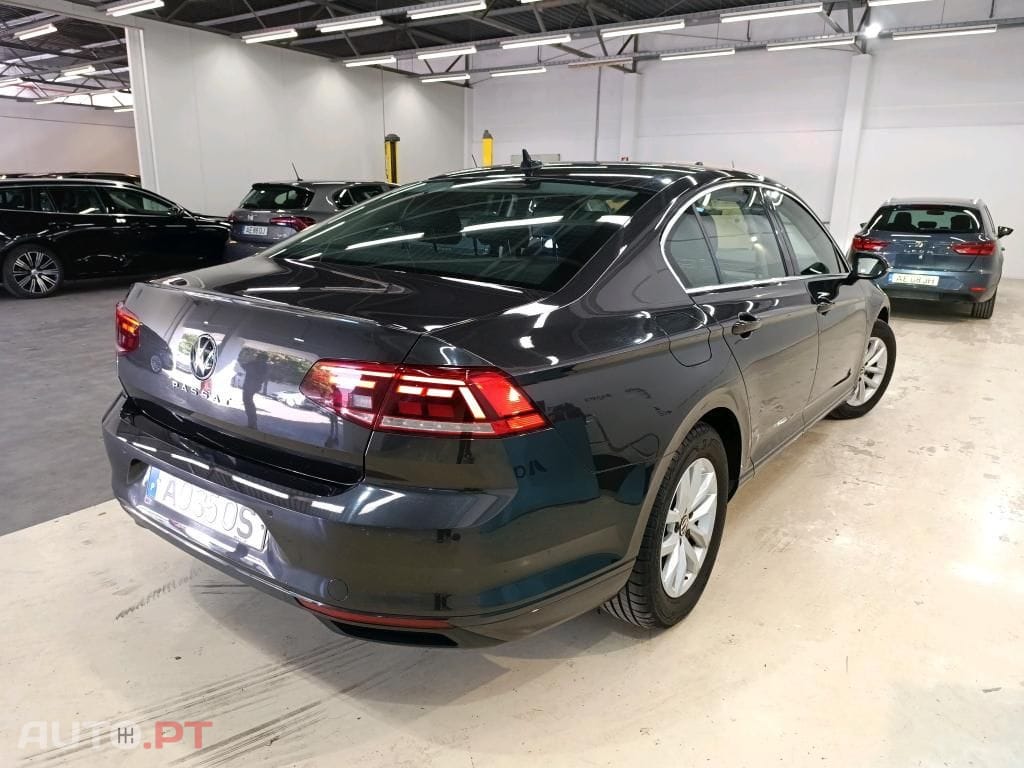 Volkswagen Passat 2.0 TDI Business DSG