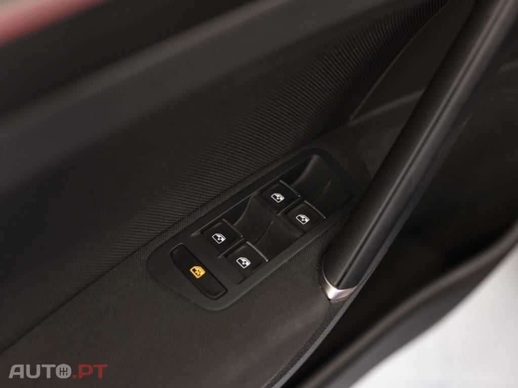 Volkswagen Golf 2.0 TSi GTi DSG Performance