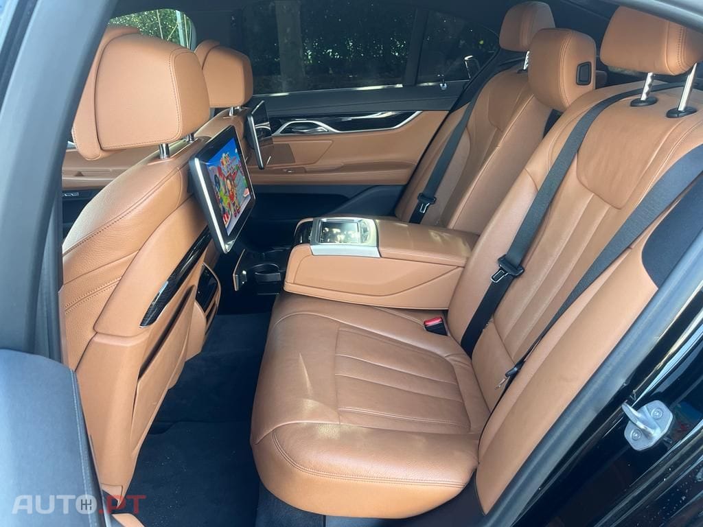 BMW 730 D PACK M CARBON CORE