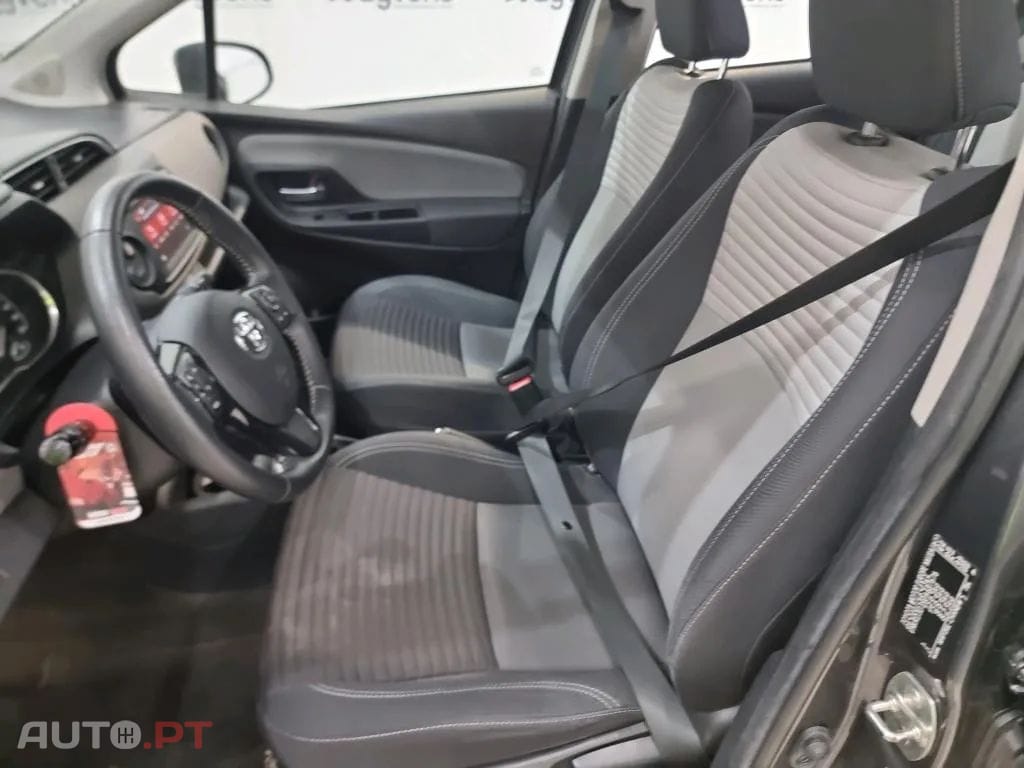 Toyota Yaris 1.5 HSD Comfort