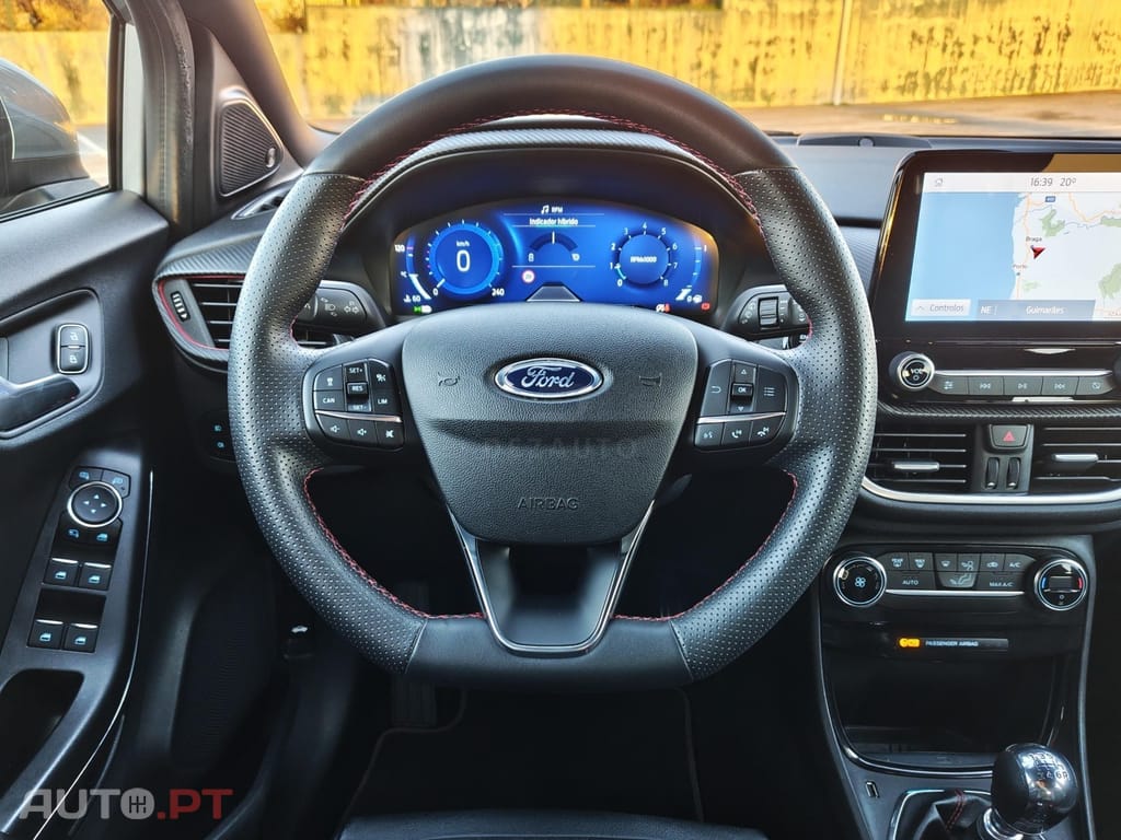 Ford Puma 1.0 EcoBoost MHEV ST-Line X