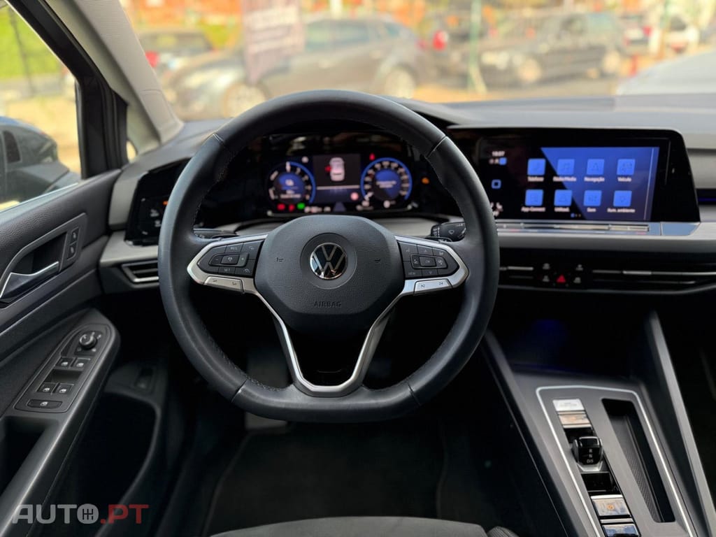 Volkswagen Golf 1.4 eHybrid OPF DSG Style