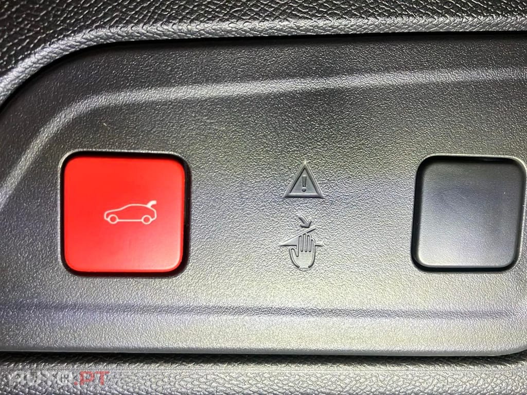 Citroen C5 Aircross 1.6 Hybrid Shine e-EAT8