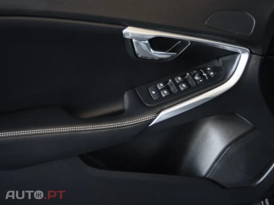 Volvo V40 1.5 T3 Sport Edition R Geartronic