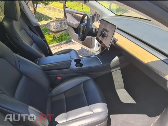 Tesla Model Y Performance Tração Integral
