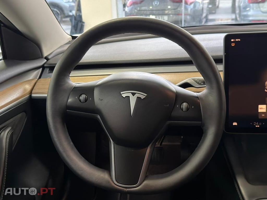 Tesla Model 3 Long Range Tração Traseira