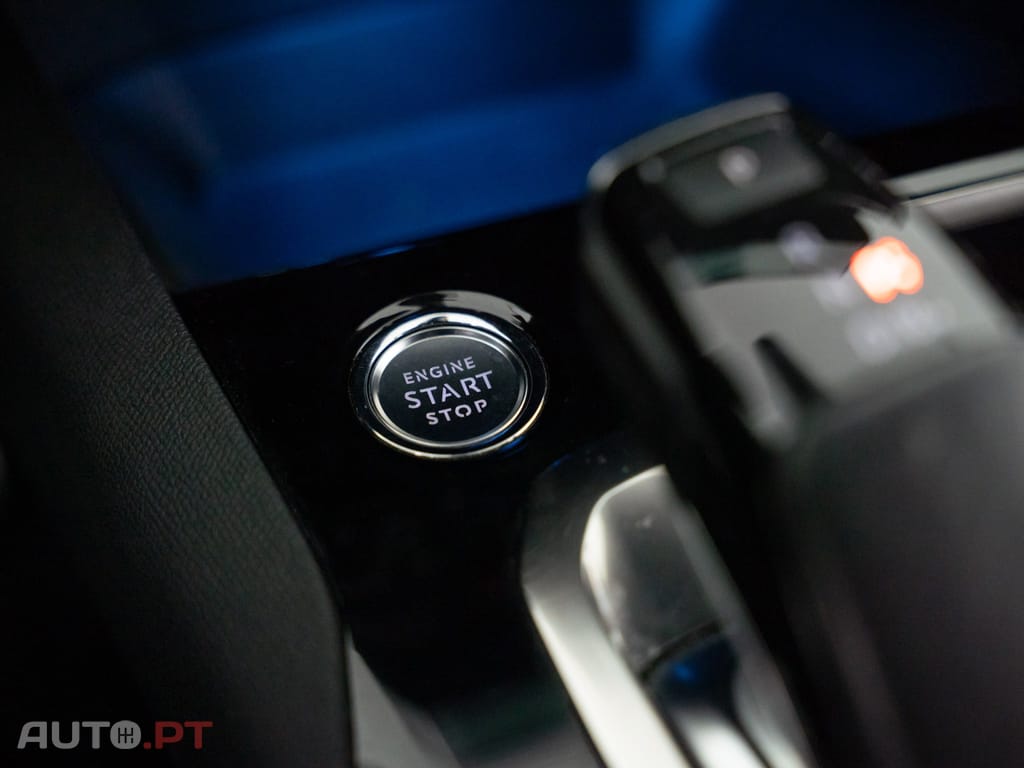 Peugeot 3008 1.6 Hybrid GT Pack e-EAT8