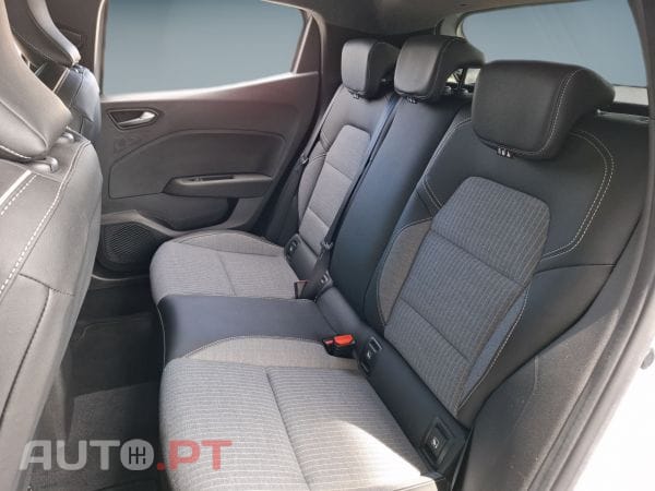 Renault Clio TCe 100 Bi-Fuel Techno — fotografia 14