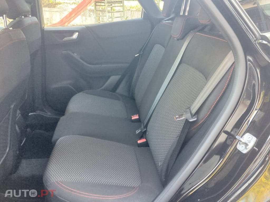 Ford Puma 1.0 EcoBoost MHEV ST-Line