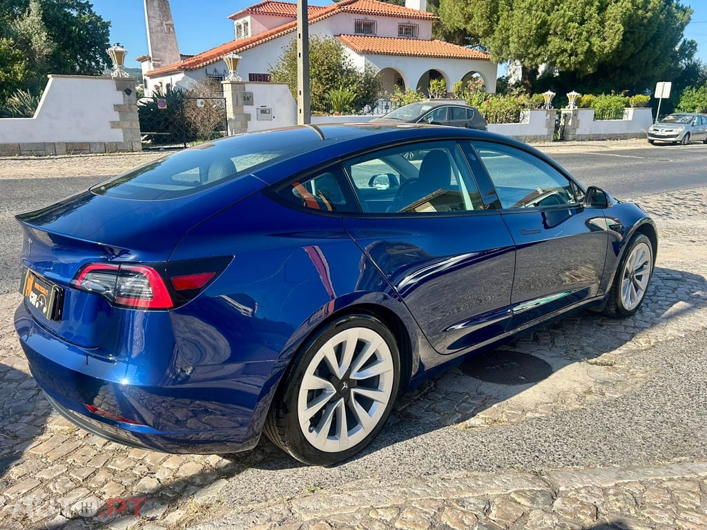 Tesla Model 3 Standard Range Plus RWD