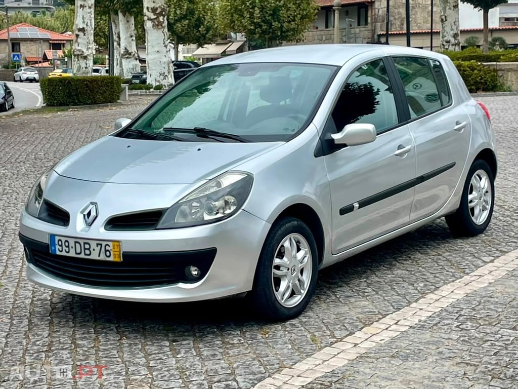 Renault Clio 1.2 16V Confort