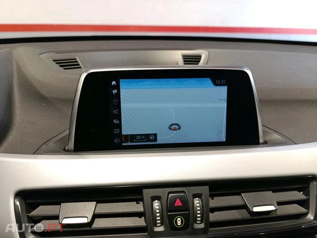 BMW X1 16 d sDrive Advantage